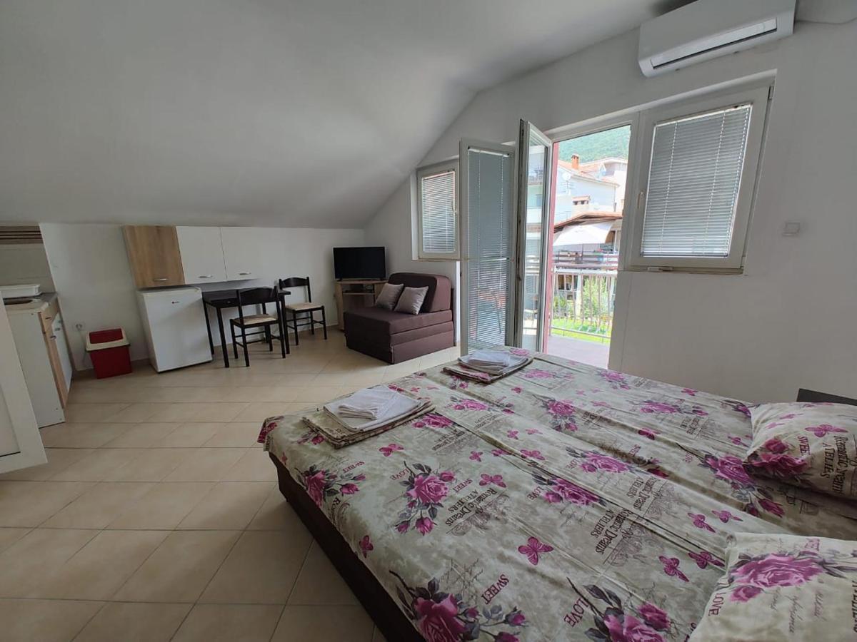 Jovanovic Apartment Tivat Luaran gambar